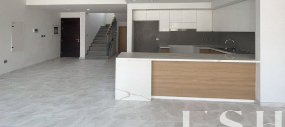 3 bedrooms Villa in Dubai Land, UAE No. 97937 18