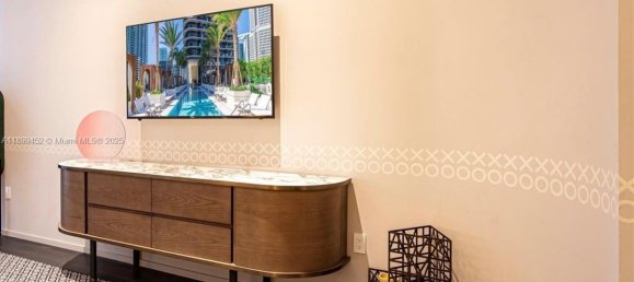 58.16 m² propiedad comercial en venta en Miami, Miami-Dade, Florida, USA № 615806 3