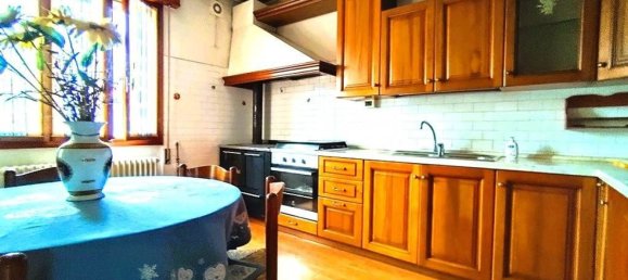 8 Schlafzimmer Wohnung in San Michele al Tagliamento, Italy, Nr. 330485 7