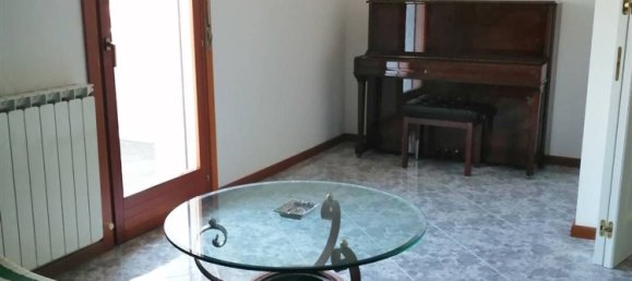 6 chambres Penthouse à Aulla, Italy No. 379410 10