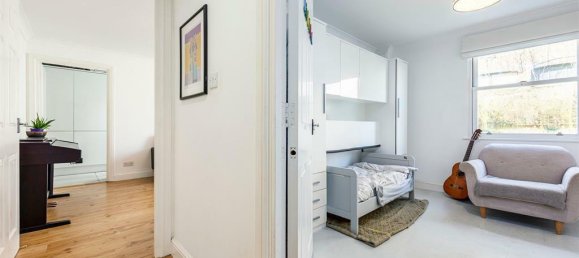 2 bedrooms Apartment in London, United Kingdom No. 12529 11