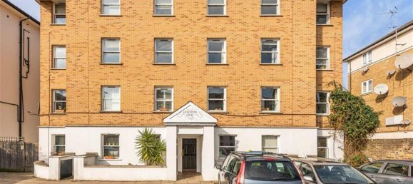 2 bedrooms Apartment in London, United Kingdom No. 12529 6