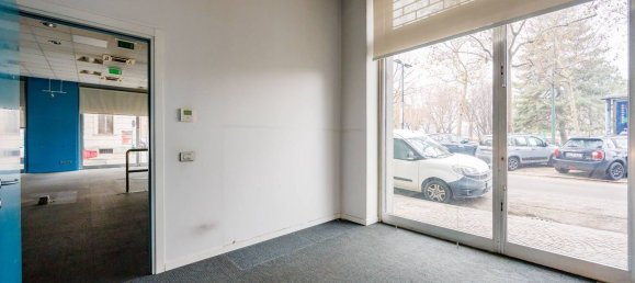 1400m² Warehouse in Turin, Italy No. 168687 21