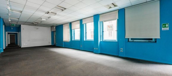 1400m² Warehouse in Turin, Italy No. 168687 6