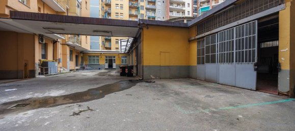1400m² Warehouse in Turin, Italy No. 168687 31