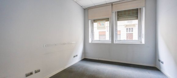 1400m² Warehouse in Turin, Italy No. 168687 16