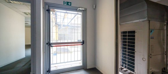 1400m² Warehouse in Turin, Italy No. 168687 9