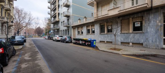 1400m² Warehouse in Turin, Italy No. 168687 39