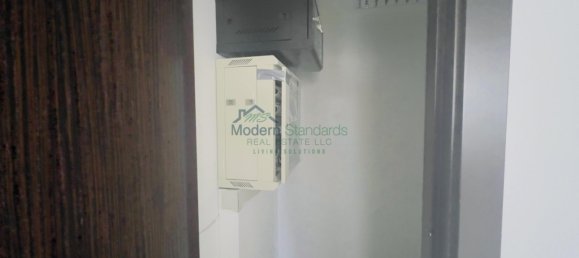 2633m² Office in Sheikh Zayed Road, UAE No. 9481 29