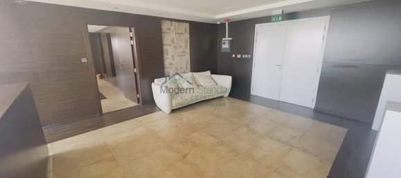 2633m² Office in Sheikh Zayed Road, UAE No. 9481 12