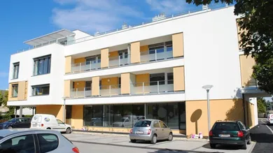 Гараж в Дойч-Ваграм, Австрия № 144130