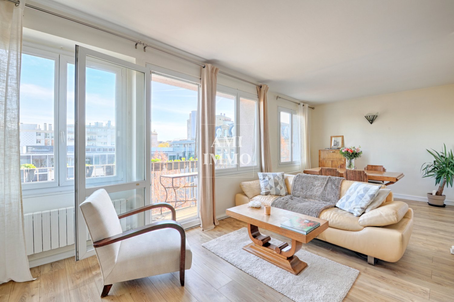 Apartamento de 2 dormitorios en Sceaux, France No. 136798