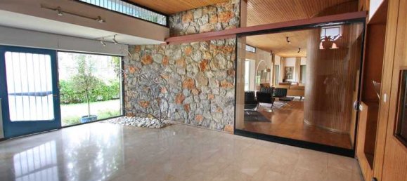 7 bedrooms House in Nicosia, Cyprus No. 10790 5