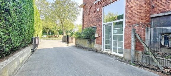 5 Schlafzimmer Doppelhaus in Croix, France, Nr. 70480 6