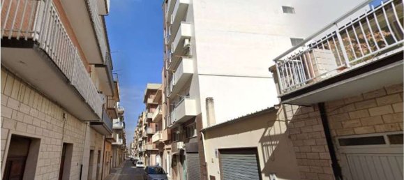 4-Zimmer Wohnung in Lavello, Italy, Nr. 97635 9