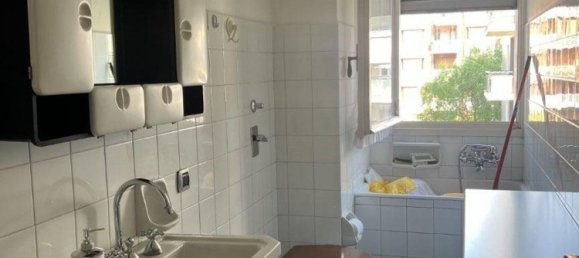 3 bedrooms Apartment in Milan, Italy No. 360752 45