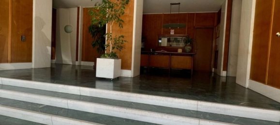 3 bedrooms Apartment in Milan, Italy No. 360752 3