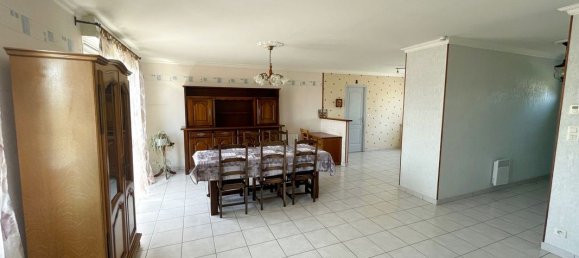 2 bedrooms House in Ombree d'Anjou, France No. 340697 3