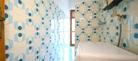 Квартира с 3 комнатами в Кальяри, Италия № 212126 14