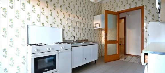 Квартира с 3 комнатами в Кальяри, Италия № 212126 11