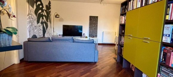 5 rooms Apartment in Massa, Italy No. 270687 11