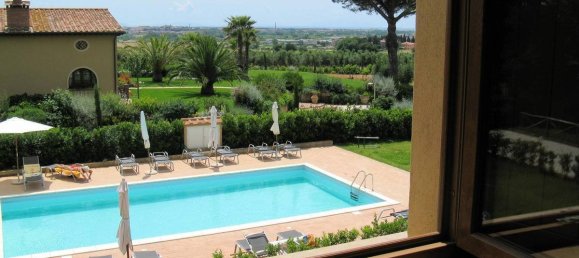 1 bedroom Apartment in Cecina, Italy No. 65296 4