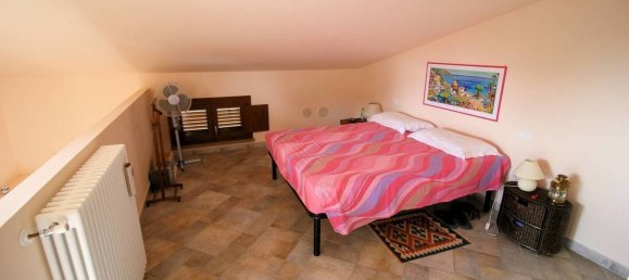 1 bedroom Apartment in Cecina, Italy No. 65296 7