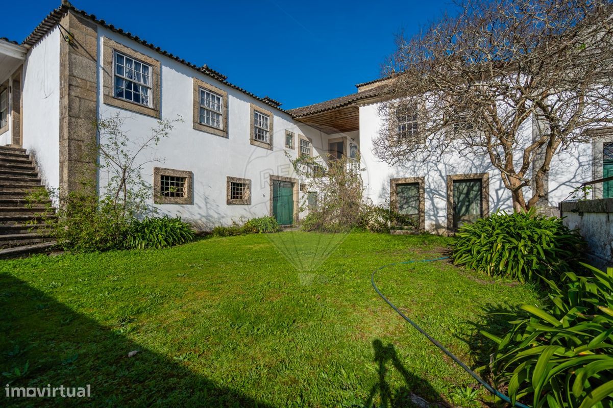 9 bedrooms House in Roriz, Portugal No. 67719