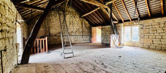 4 bedrooms House in Chinon, France No. 264802 5