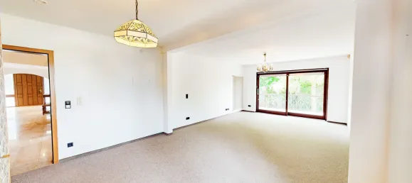 Вилла с 8 спальнями в Нойбург-Шробенхаузен, Германия № 160157 11