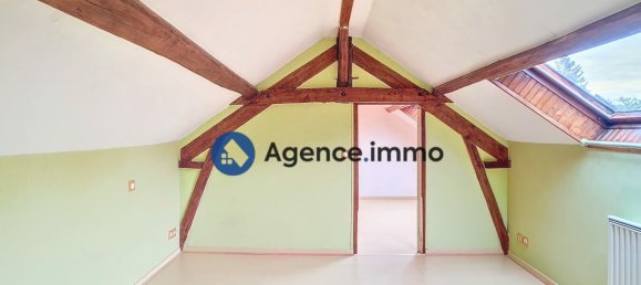 Casa de 4 dormitorios en Chateau-la-Valliere, France No. 236374 8