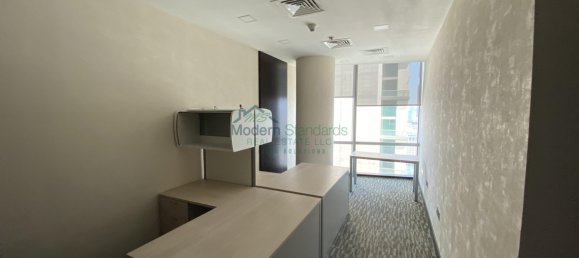 1825m² Office in DIFC, UAE No. 10387 18