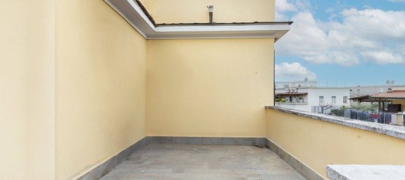 2 Schlafzimmer Penthouse in Rome, Italy, Nr. 167388 7