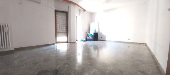 6 rooms Apartment in Brindisi, Italy No. 290082 5