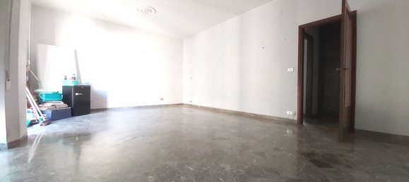 6 rooms Apartment in Brindisi, Italy No. 290082 4