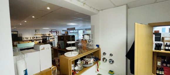 2-salle Propriété commerciale à Baden-Baden, Germany No. 104013 4