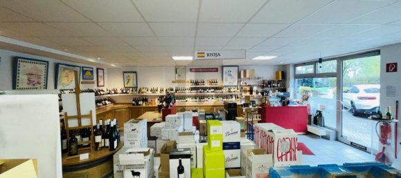 2-salle Propriété commerciale à Baden-Baden, Germany No. 104013 5