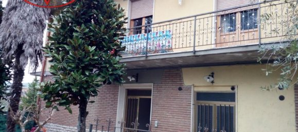 5 rooms Apartment in Bucine, Italy No. 236525 3