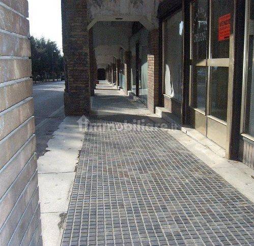 60m² Commercial property in Fermo, Italy No. 83105
