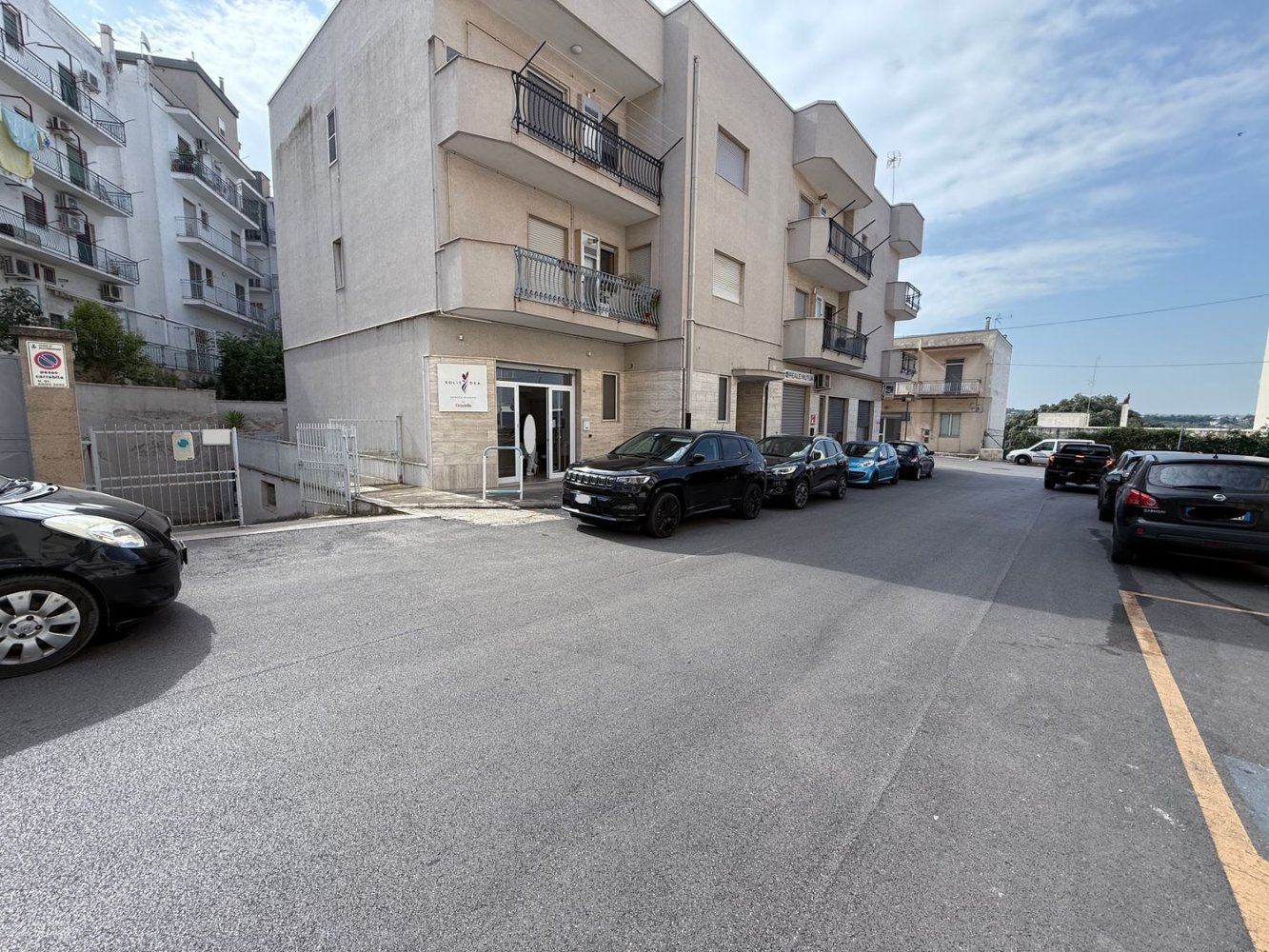 Propiedad comercial en Putignano, Italy 160 m² No. 359211