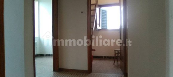 5غرفة عقار تجاري في Montecatini Terme, Italy رقم 35146 20