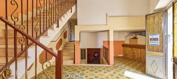 Дом с 7 комнатами в Supersano, Италия № 230629 8