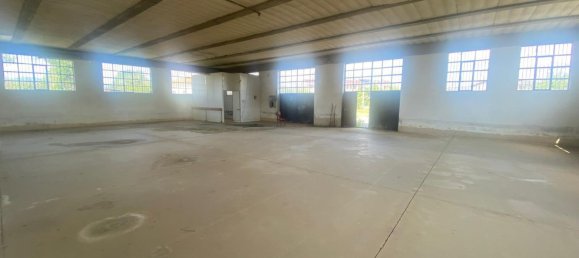 700m² Warehouse in Quarrata, Italy No. 284940 8