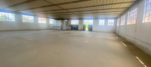 700m² Warehouse in Quarrata, Italy No. 284940 5