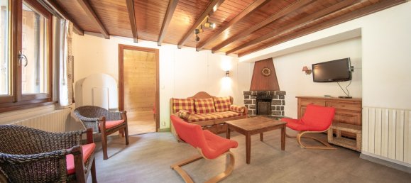 Propiedad comercial de 2 dormitorios en Montriond, France No. 1345 2