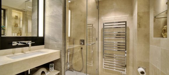 3 bedrooms Apartment in Antibes, France No. 1449 10