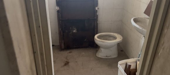 Коммерческая недвижимость 225м² в Сан Пьетро Вернотико, Италия № 163922 7