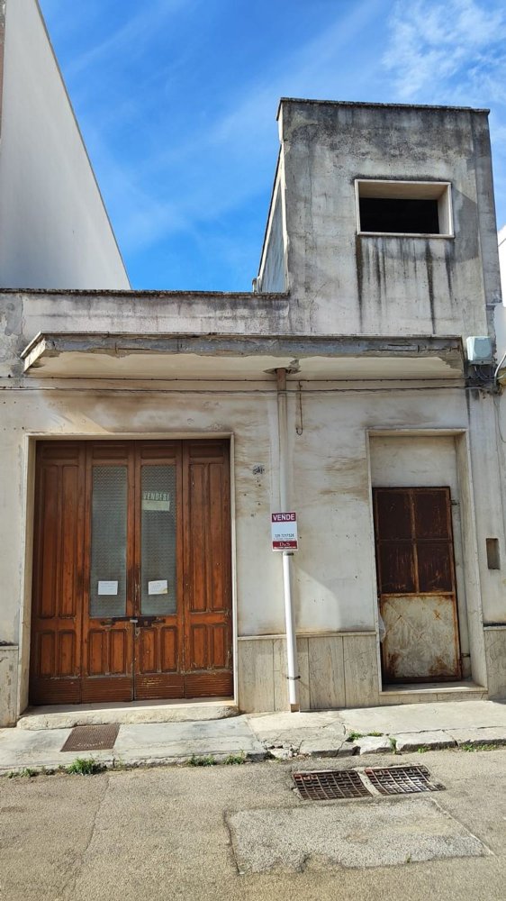 Коммерческая недвижимость 225м² в Сан Пьетро Вернотико, Италия № 163922