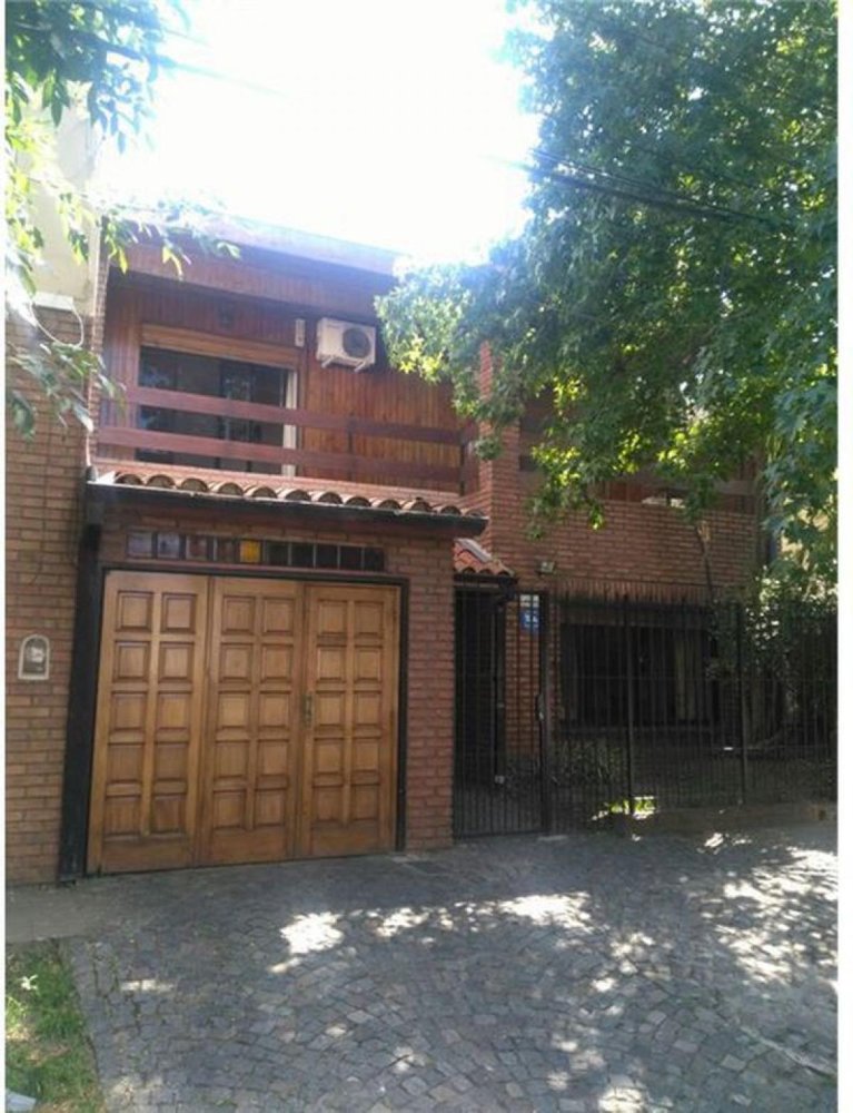 3 Schlafzimmer Haus in Vicente Lopez, Argentina, Nr. 2333