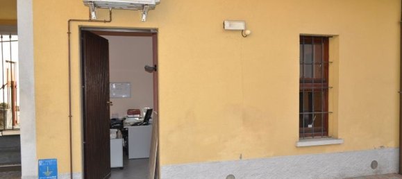 Офис 38м² в Традате, Италия № 274128 2